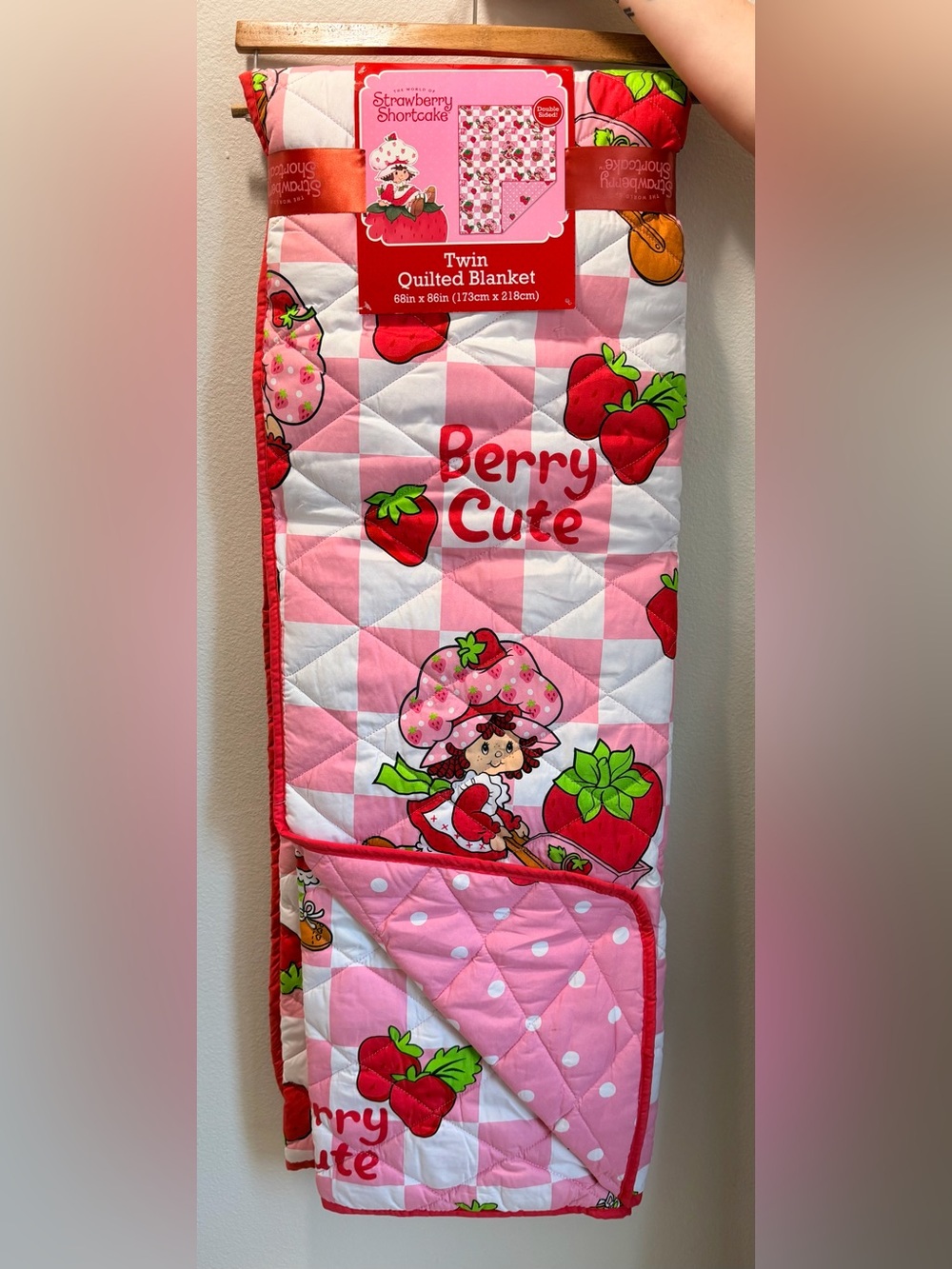 Strawberry Shortcake "Berry Cute" Twin Quilted Blanket - Pink & Red